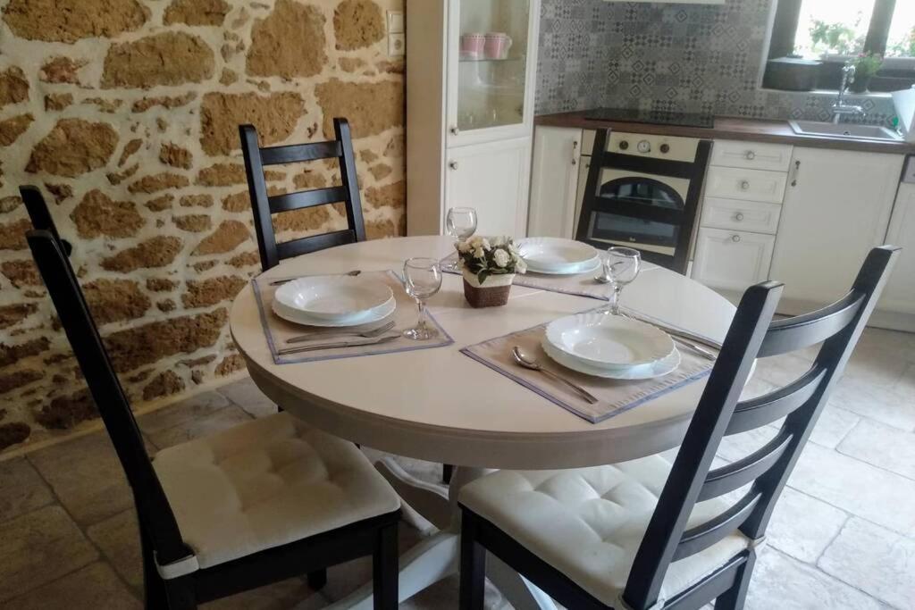 Traditional Stone House سيتيا المظهر الخارجي الصورة