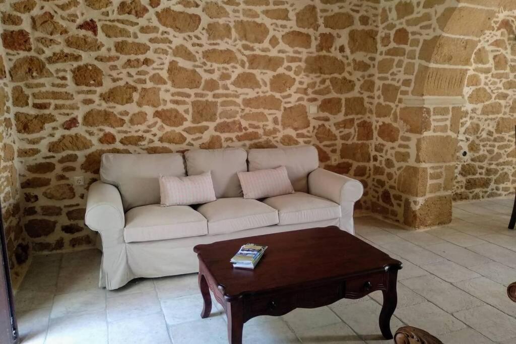 Traditional Stone House سيتيا المظهر الخارجي الصورة