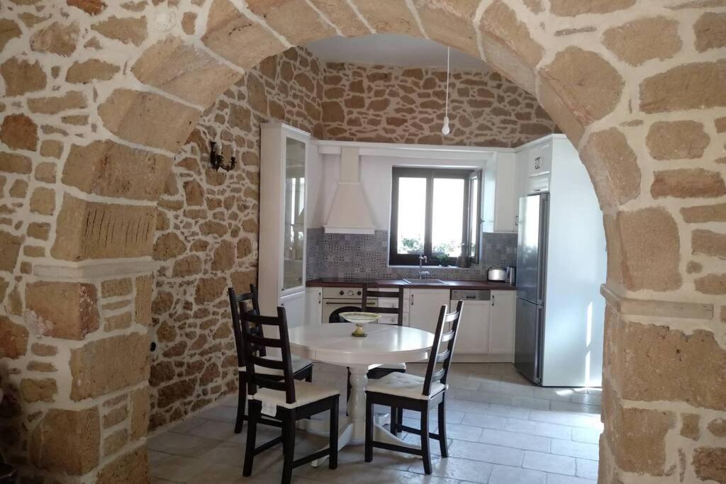 Traditional Stone House سيتيا المظهر الخارجي الصورة